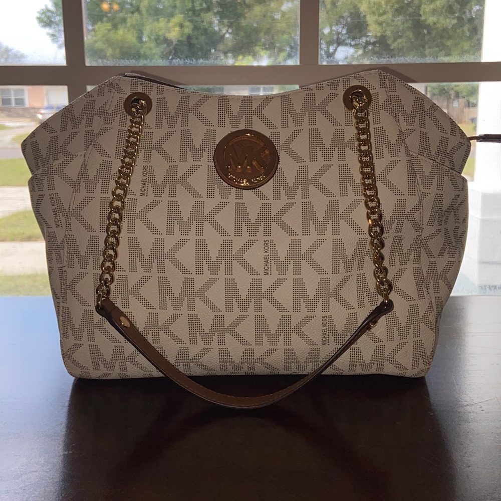 MK logo shoulder purse